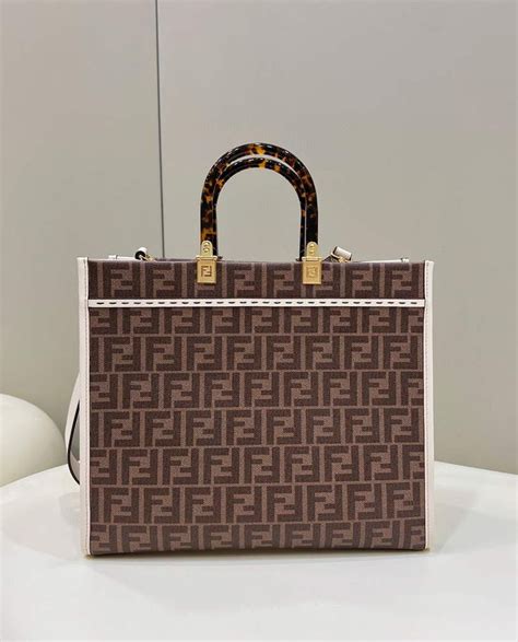 fendi sunshine medium brown|Fendi sunshine shopper medium.